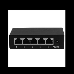 Commutateur PoE intelligent r&eacute;seau Ethernet Gigabit et Fast Desktop &agrave; 5 ports 100 Mbps